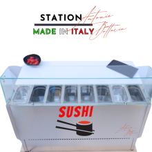 Comptoir réfrigéré de préparation de sushi avec 8 1/4 plateaux